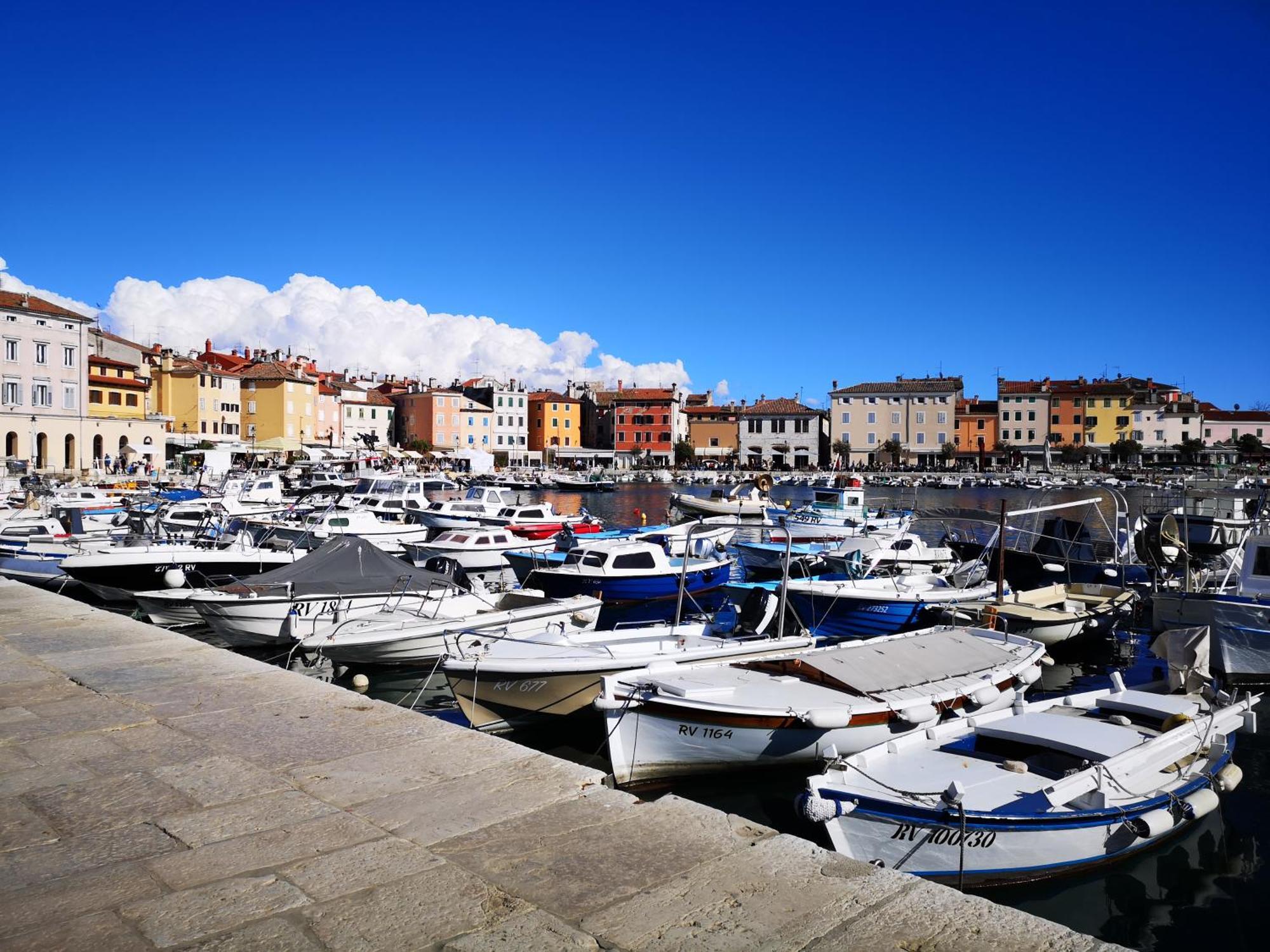 Apartment Michaela 4-Sterne & Parking Rovinj Exterior photo
